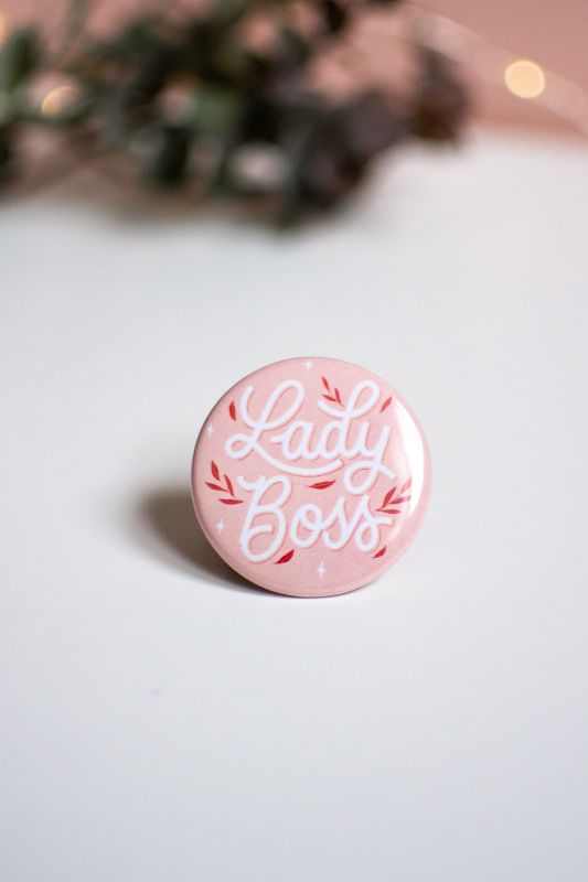 Lady Boss Illustrated Button Pin, ⌀ 37 mm